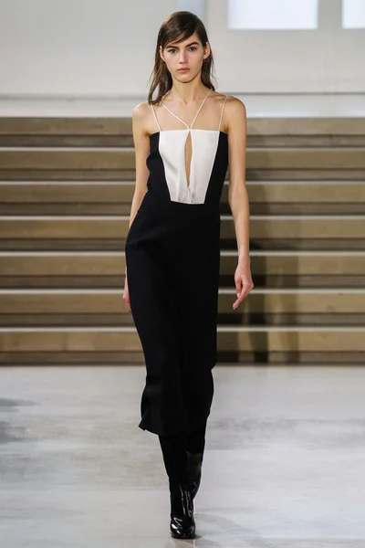 Look 43